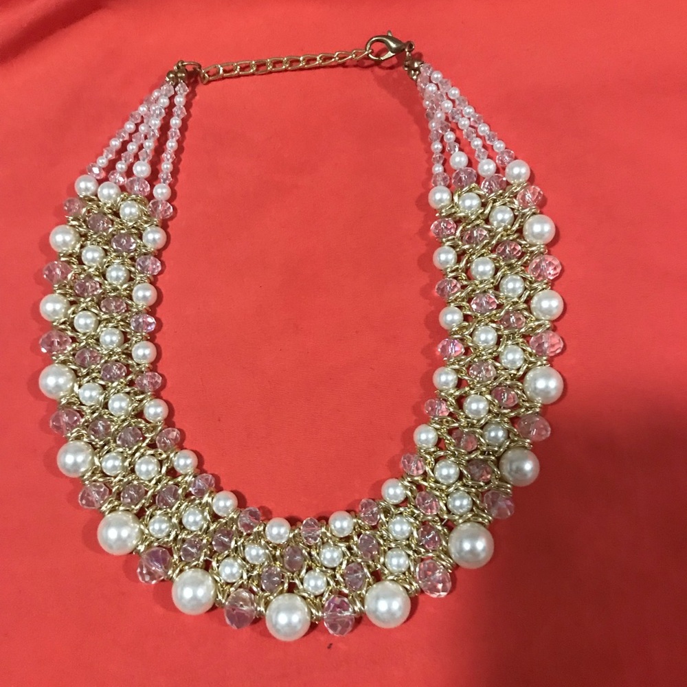 Statement necklace